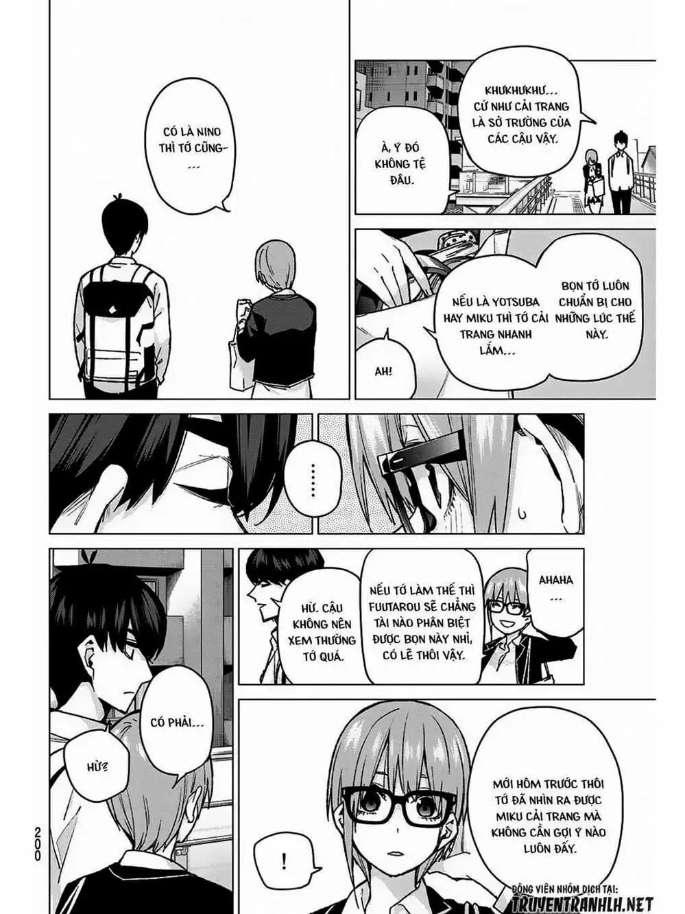 Truyện Tranh Nhà Có 5 Nàng Dâu - Gotoubun No Hanayome trang 6