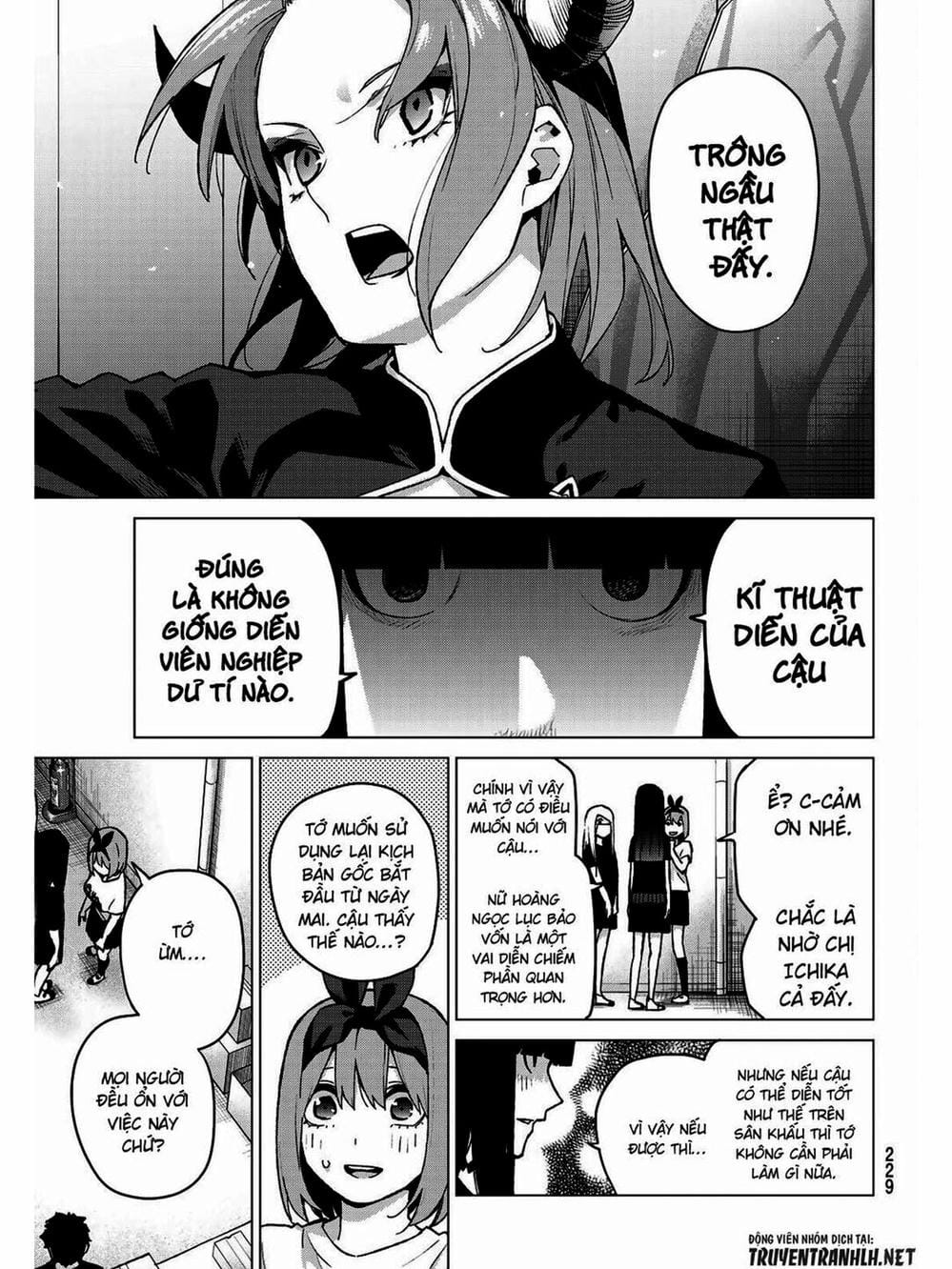 Truyện Tranh Nhà Có 5 Nàng Dâu - Gotoubun No Hanayome trang 6